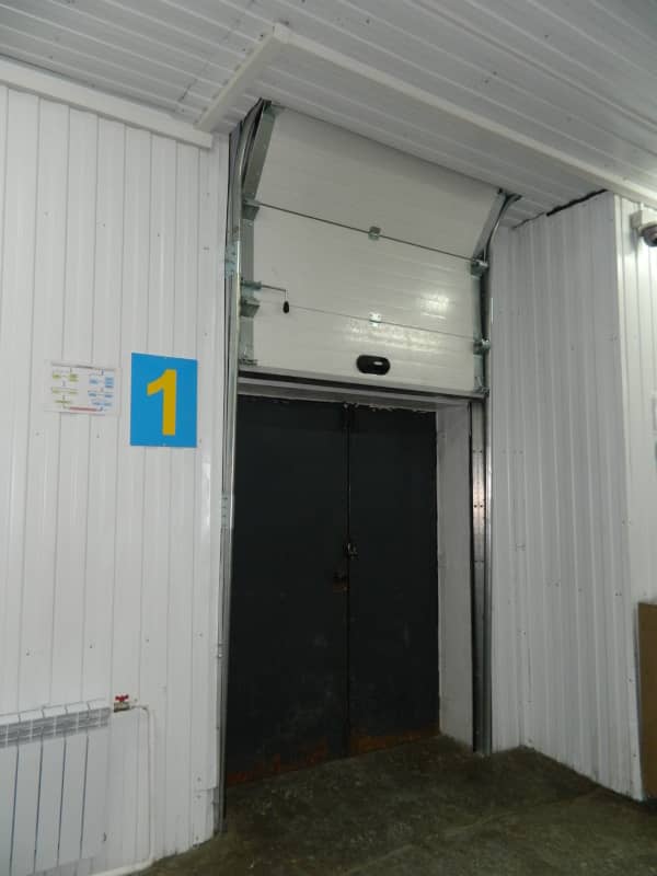 Промышленные ворота DoorHan в Кропоткине с установкой