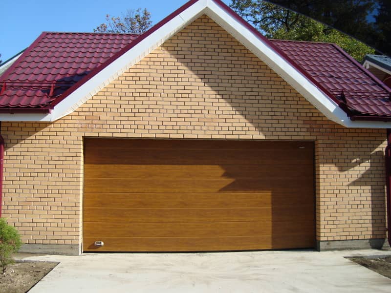 Секционные ворота DoorHan в Кропоткине с установкой