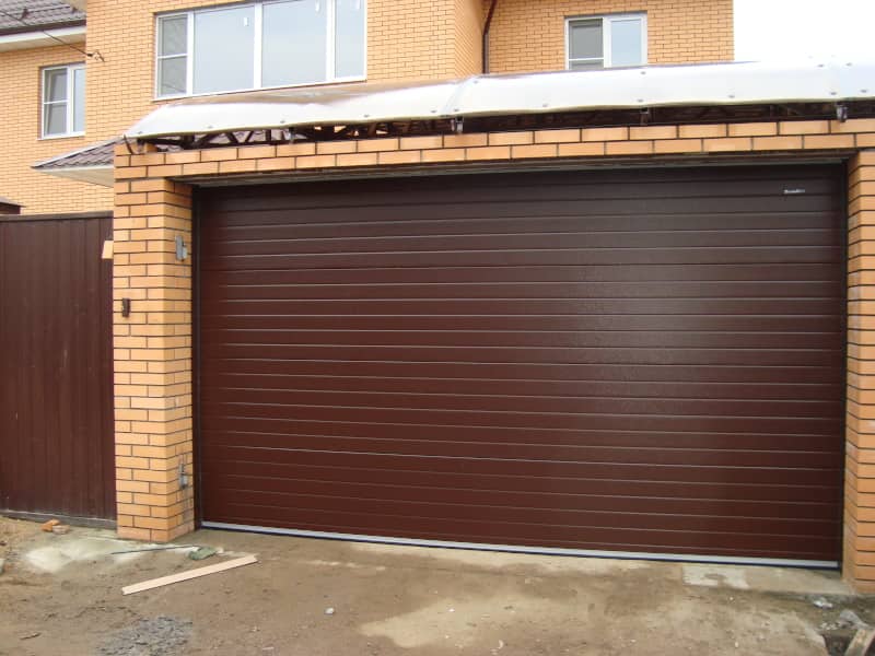 Секционные ворота DoorHan в Кропоткине с установкой